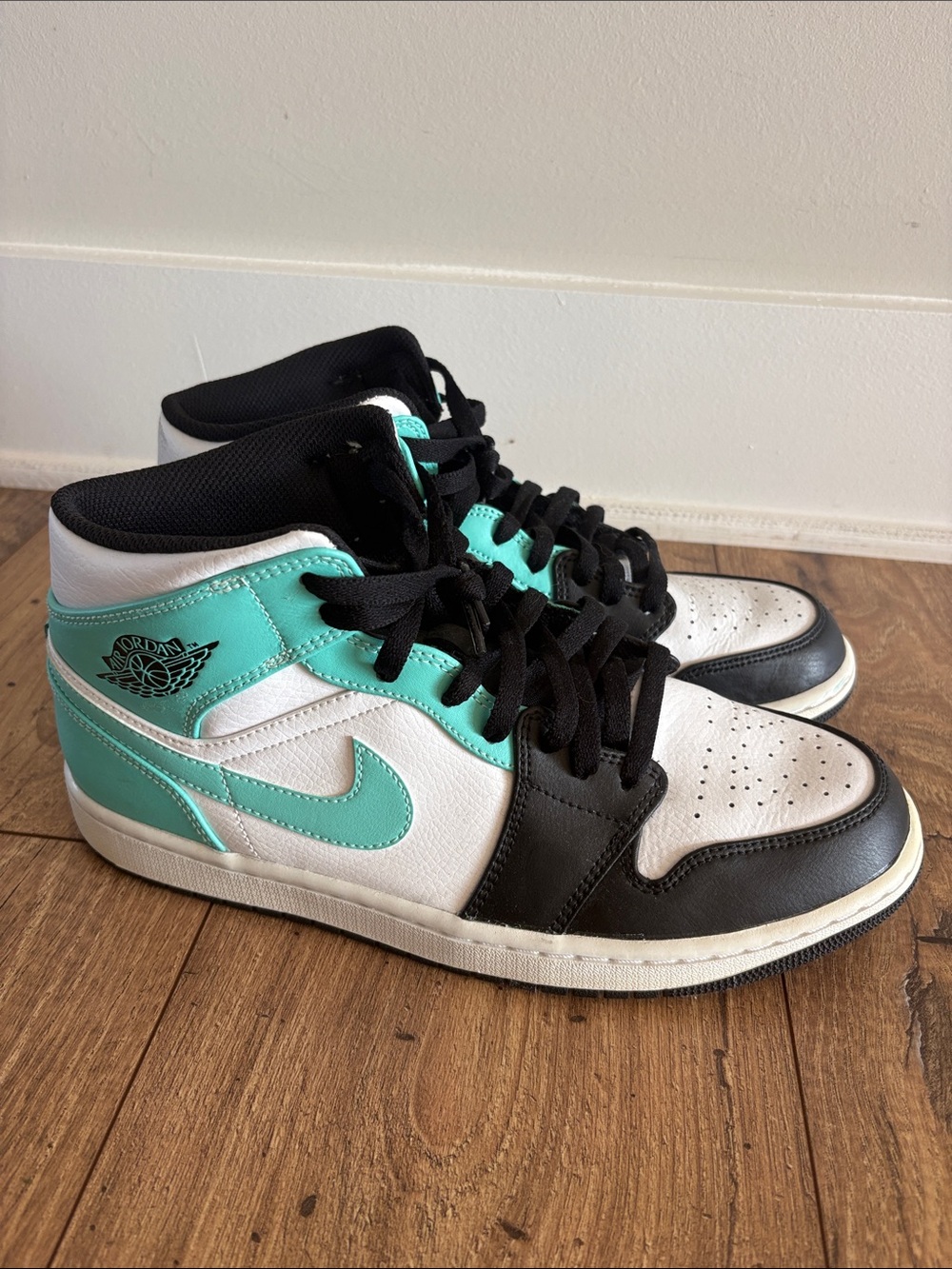 Jordan High-Top Sneakers in White, Black & Teal - Men’s 10.5